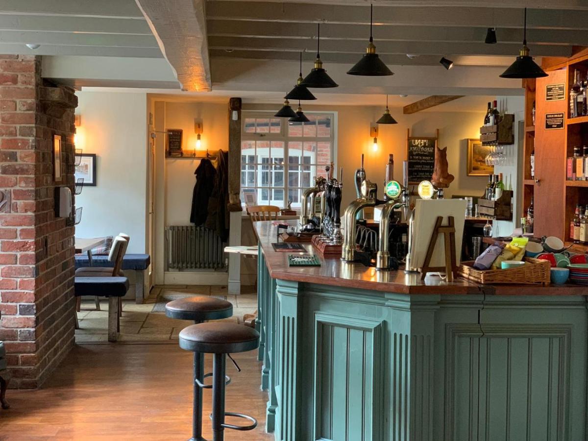 The Boot And Shoe Inn Flintham Buitenkant foto